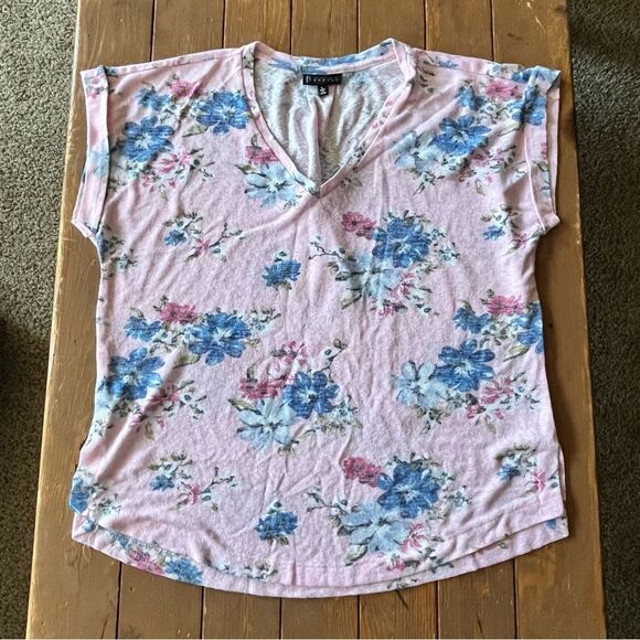 Bobeau Woven Floral Top - Picture 1 of 6